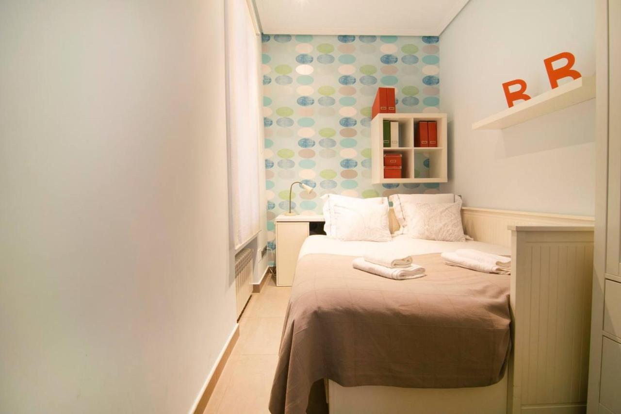 Cozy Apartment Near San Miguel Market By Batuecas Madrid Ngoại thất bức ảnh